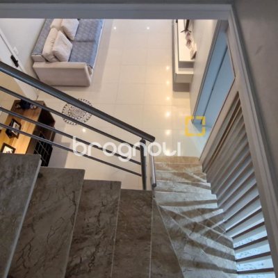 Cobertura com 263m², 4 quartos (sendo 2 suítes), 2 garagens, no bairro Ingleses em Florianópolis