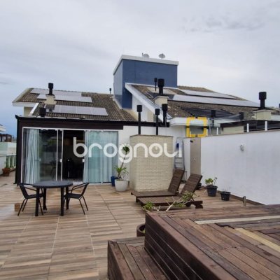 Cobertura com 263m², 4 quartos (sendo 2 suítes), 2 garagens, no bairro Ingleses em Florianópolis