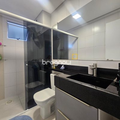 Apartamento com 98m², 3 quartos (sendo 1 suíte), 1 garagem, no bairro Barreiros em São José