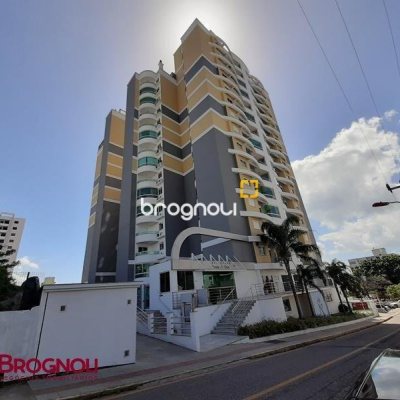 Apartamento com 98m², 3 quartos (sendo 1 suíte), 1 garagem, no bairro Barreiros em São José