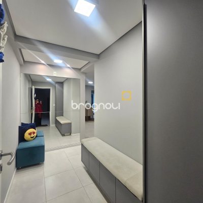 Apartamento com 98m², 3 quartos (sendo 1 suíte), 1 garagem, no bairro Barreiros em São José