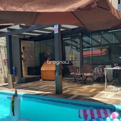 Casa com 150m², 5 quartos (sendo 1 suíte), 3 garagens, no bairro Ingleses em Florianópolis