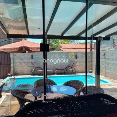 Casa com 150m², 5 quartos (sendo 1 suíte), 3 garagens, no bairro Ingleses em Florianópolis