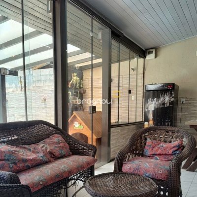 Casa com 150m², 5 quartos (sendo 1 suíte), 3 garagens, no bairro Ingleses em Florianópolis