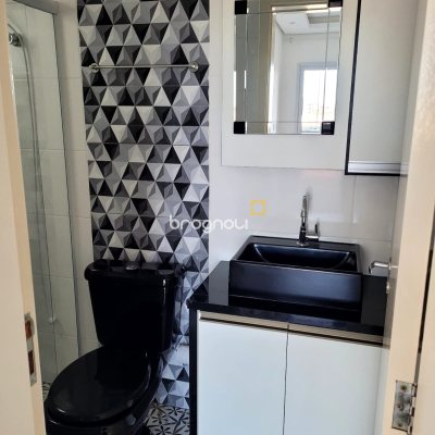 Apartamento com 60m², 2 quartos (sendo 1 suíte), 1 garagem, no bairro Ingleses em Florianópolis