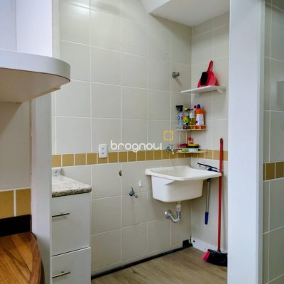 Apartamento com 69m², 3 quartos (sendo 1 suíte), 1 garagem, no bairro Canasvieiras em Florianópolis