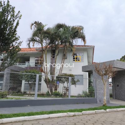 Apartamento com 69m², 3 quartos (sendo 1 suíte), 1 garagem, no bairro Canasvieiras em Florianópolis