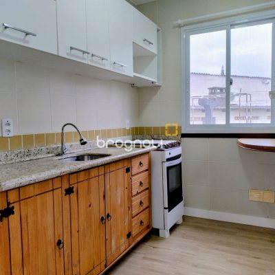 Apartamento com 69m², 3 quartos (sendo 1 suíte), 1 garagem, no bairro Canasvieiras em Florianópolis
