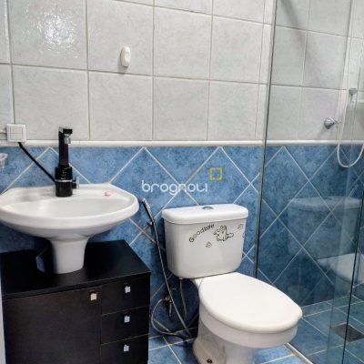 Apartamento com 69m², 3 quartos (sendo 1 suíte), 1 garagem, no bairro Canasvieiras em Florianópolis
