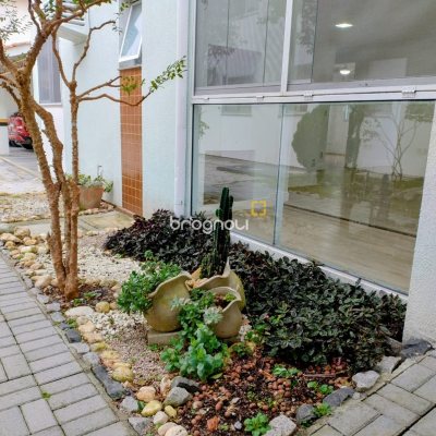 Apartamento com 69m², 3 quartos (sendo 1 suíte), 1 garagem, no bairro Canasvieiras em Florianópolis