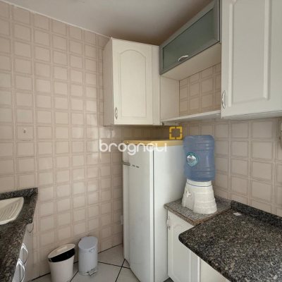 Studio com 23m², 1 quarto, 1 garagem, no bairro Centro em Florianópolis