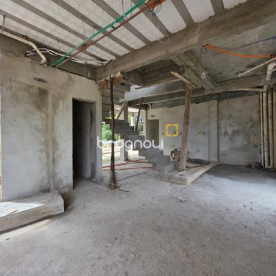 Casa com 175m², 3 quartos (sendo 1 suíte), 2 garagens, no bairro São João do Rio Vermelho em Florianópolis