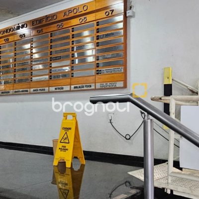 Sala com 60m², no bairro Centro em Florianópolis