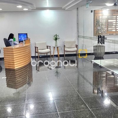 Sala com 60m², no bairro Centro em Florianópolis