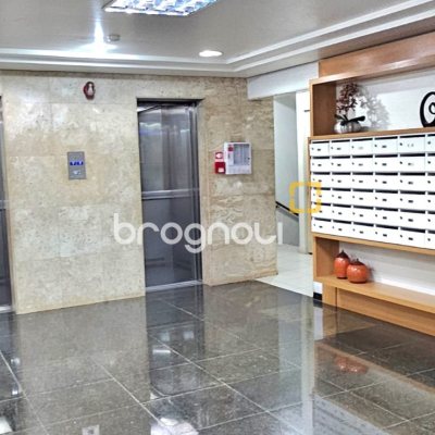Sala com 60m², no bairro Centro em Florianópolis
