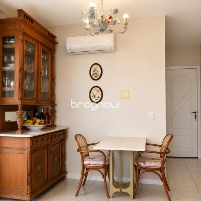 Apartamento com 78m², 2 quartos (sendo 1 suíte), 1 garagem, no bairro Costeira do Pirajubaé em Florianópolis