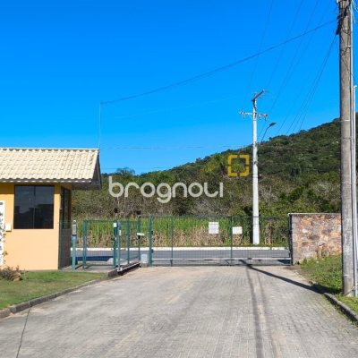 27826 com 400m², no bairro Canasvieiras em Florianópolis