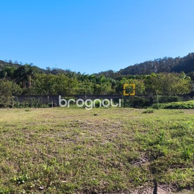 27826 com 400m², no bairro Canasvieiras em Florianópolis