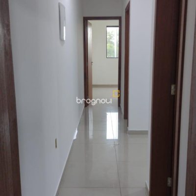 Casa com 109m², 3 quartos (sendo 1 suíte), 1 garagem, no bairro São João do Rio Vermelho em Florianópolis