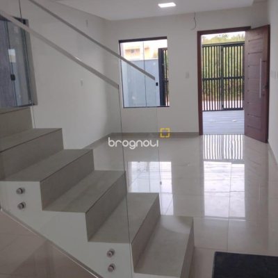 Casa com 109m², 3 quartos (sendo 1 suíte), 1 garagem, no bairro São João do Rio Vermelho em Florianópolis