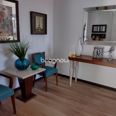 Casa com 284m², 5 quartos (sendo 1 suíte), 1 garagem, no bairro Saco dos Limões em Florianópolis