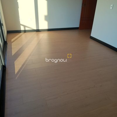 Casa com 248m², 3 quartos (sendo 3 suítes), 2 garagens, no bairro São João do Rio Vermelho em Florianópolis