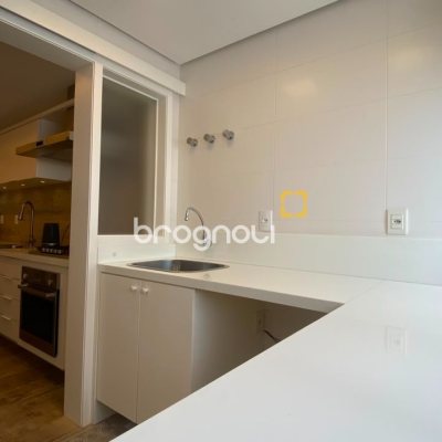 Apartamento com 168m², 3 quartos (sendo 3 suítes), 2 garagens, no bairro Agronômica em Florianópolis