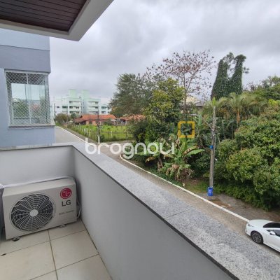 Apartamento com 42m², 1 quarto, 1 garagem, no bairro Canasvieiras em Florianópolis