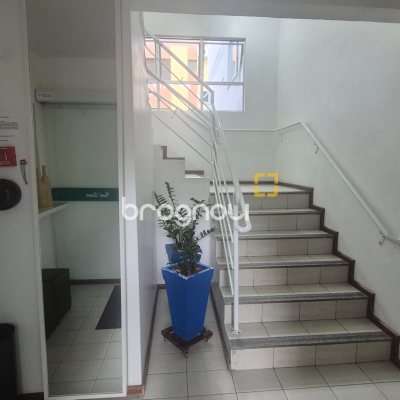 Apartamento com 42m², 1 quarto, 1 garagem, no bairro Canasvieiras em Florianópolis