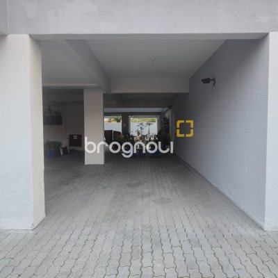 Apartamento com 42m², 1 quarto, 1 garagem, no bairro Canasvieiras em Florianópolis
