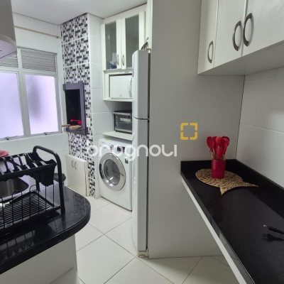 Apartamento com 42m², 1 quarto, 1 garagem, no bairro Canasvieiras em Florianópolis