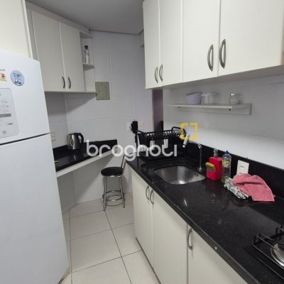 Apartamento com 42m², 1 quarto, 1 garagem, no bairro Canasvieiras em Florianópolis