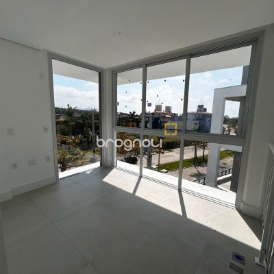 Loft com 74m², 2 quartos (sendo 1 suíte), no bairro Barra da Lagoa em Florianópolis
