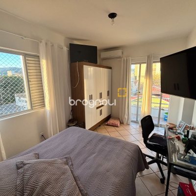 Apartamento com 430m², 8 quartos, 4 garagens, no bairro Carvoeira em Florianópolis