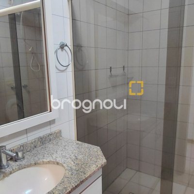 Apartamento com 76m², 2 quartos (sendo 1 suíte), 1 garagem, no bairro Abraão em Florianópolis