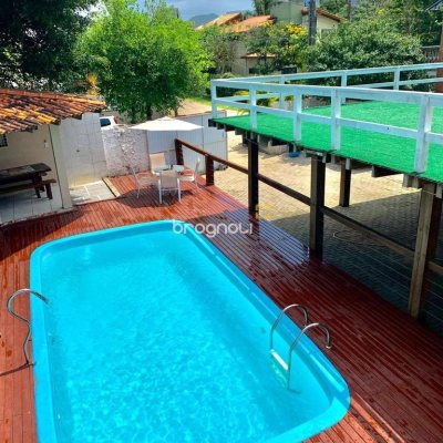 Casa com 307m², 4 quartos (sendo 2 suítes), 5 garagens, no bairro Campeche em Florianópolis