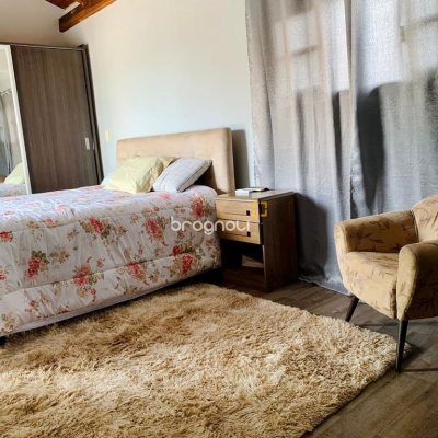 Casa com 307m², 4 quartos (sendo 2 suítes), 5 garagens, no bairro Campeche em Florianópolis