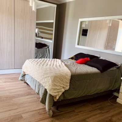 Casa com 307m², 4 quartos (sendo 2 suítes), 5 garagens, no bairro Campeche em Florianópolis