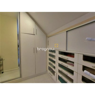 Cobertura com 166m², 4 quartos (sendo 3 suítes), 2 garagens, no bairro Trindade em Florianópolis