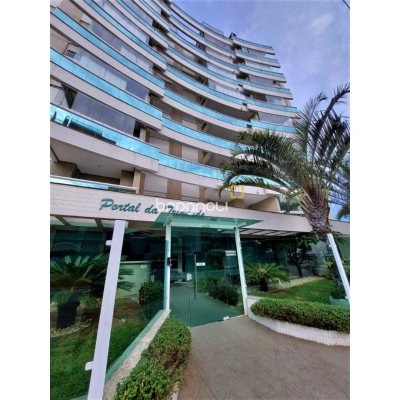 Cobertura com 166m², 4 quartos (sendo 3 suítes), 2 garagens, no bairro Trindade em Florianópolis