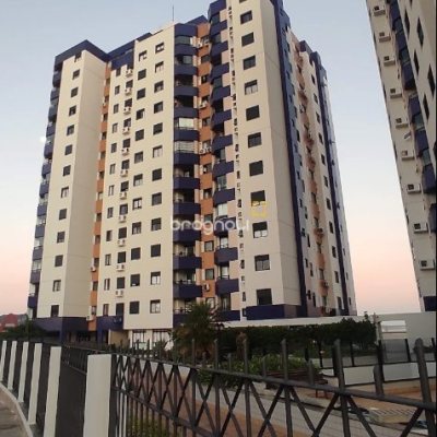 Apartamento com 75m², 2 quartos (sendo 1 suíte), 1 garagem, no bairro Estreito em Florianópolis