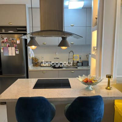 Apartamento com 87m², 3 quartos (sendo 1 suíte), 1 garagem, no bairro Kobrasol em São José