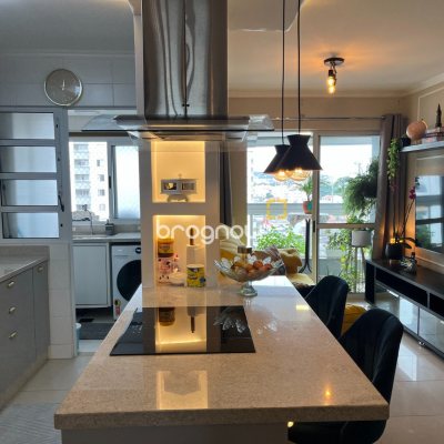 Apartamento com 87m², 3 quartos (sendo 1 suíte), 1 garagem, no bairro Kobrasol em São José