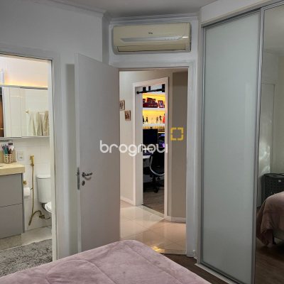Apartamento com 87m², 3 quartos (sendo 1 suíte), 1 garagem, no bairro Kobrasol em São José