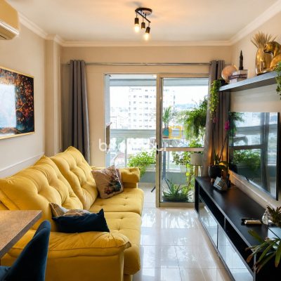 Apartamento com 87m², 3 quartos (sendo 1 suíte), 1 garagem, no bairro Kobrasol em São José