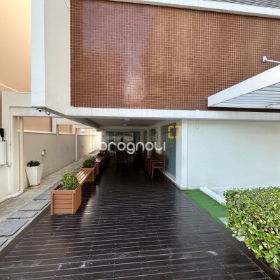 Apartamento com 87m², 3 quartos (sendo 1 suíte), 1 garagem, no bairro Kobrasol em São José