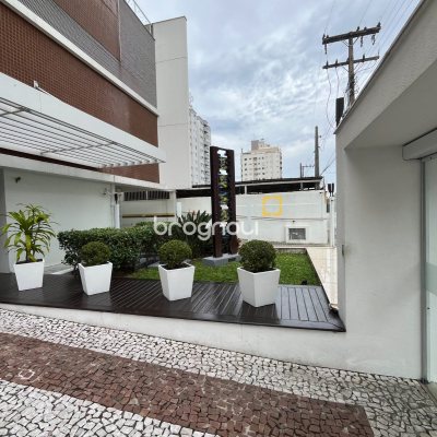 Apartamento com 87m², 3 quartos (sendo 1 suíte), 1 garagem, no bairro Kobrasol em São José