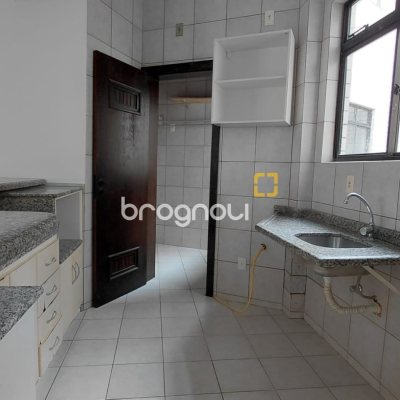 Apartamento com 70m², 2 quartos (sendo 1 suíte), 1 garagem, no bairro Ingleses em Florianópolis