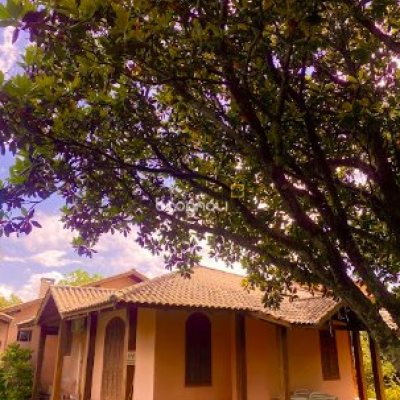 Casa com 362m², 4 quartos (sendo 4 suítes), 2 garagens, no bairro Campeche em Florianópolis