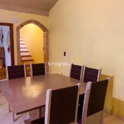 Casa com 362m², 4 quartos (sendo 4 suítes), 2 garagens, no bairro Campeche em Florianópolis
